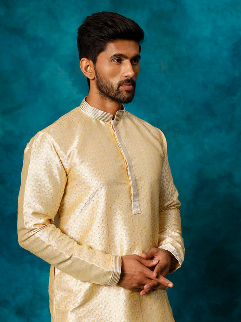 Vastramay Men's Beige jacquard Kurta